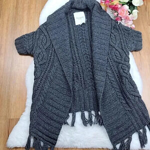 Gilly Hicks Chunky Cable Knit Wool Blend Fringe Cardigan
